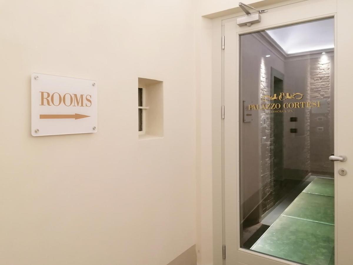 Palazzo Cortesi 马切拉塔 外观 照片