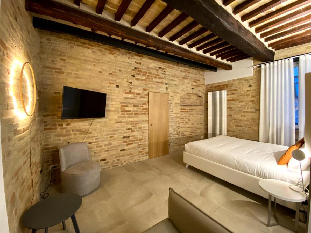 Palazzo Cortesi 马切拉塔 外观 照片